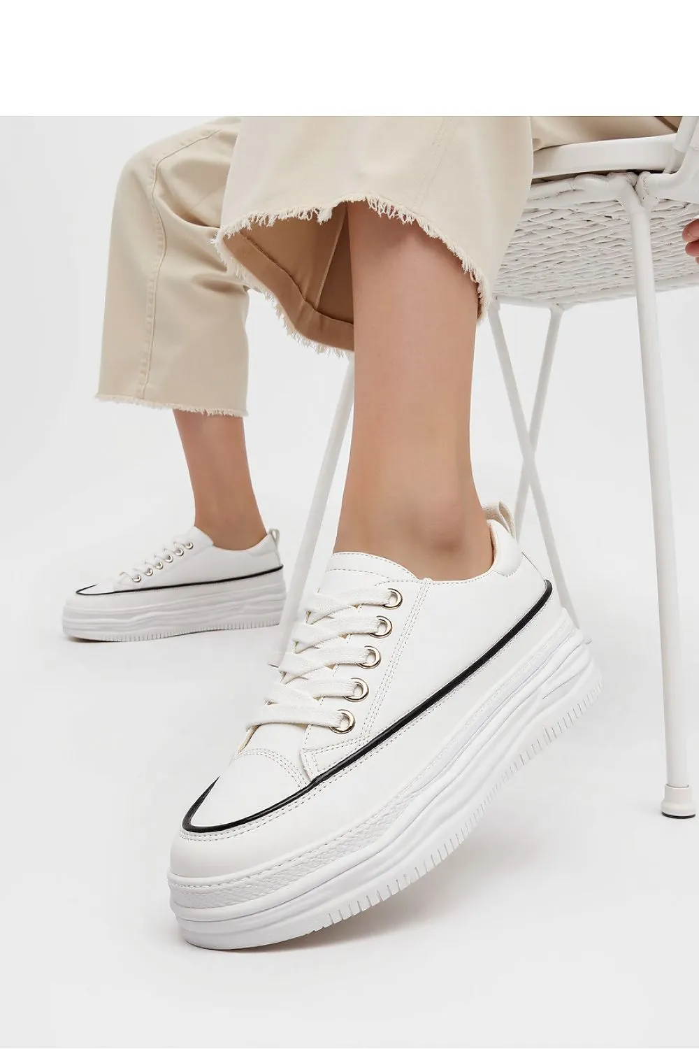 Sport Shoes Inello