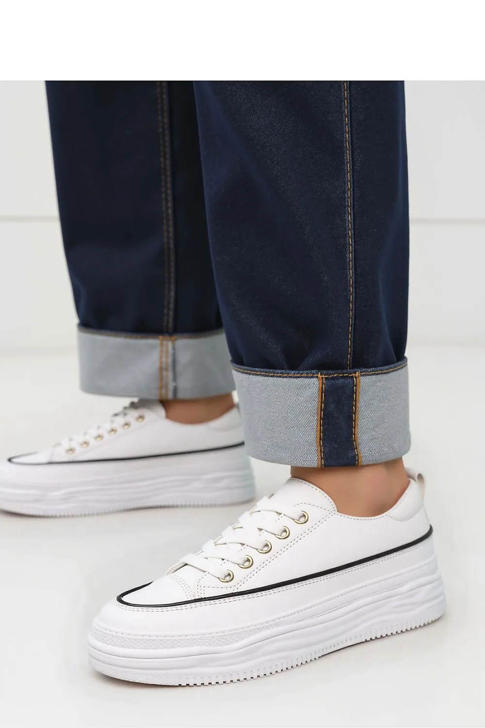 Sport Shoes Inello