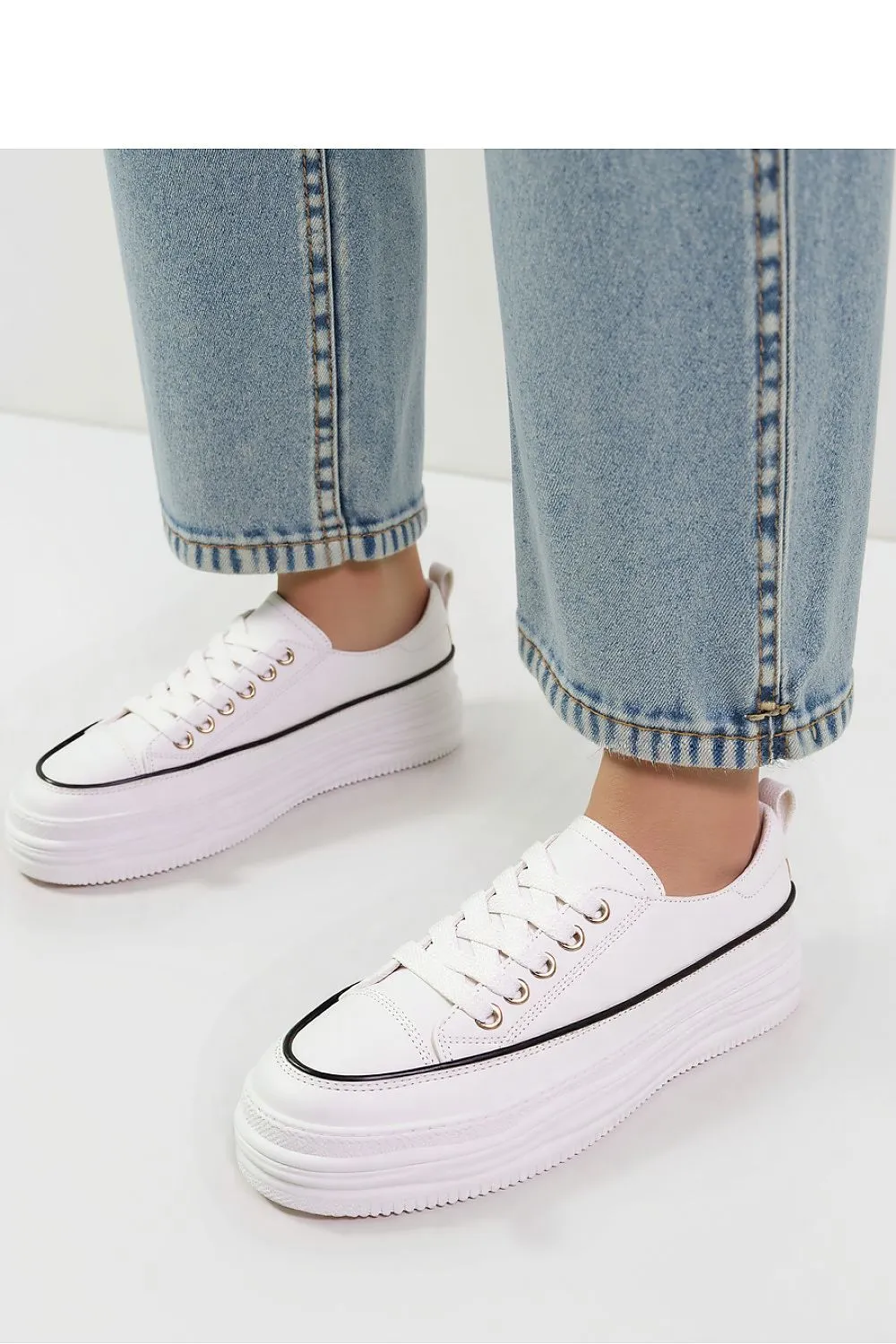 Sport Shoes Inello