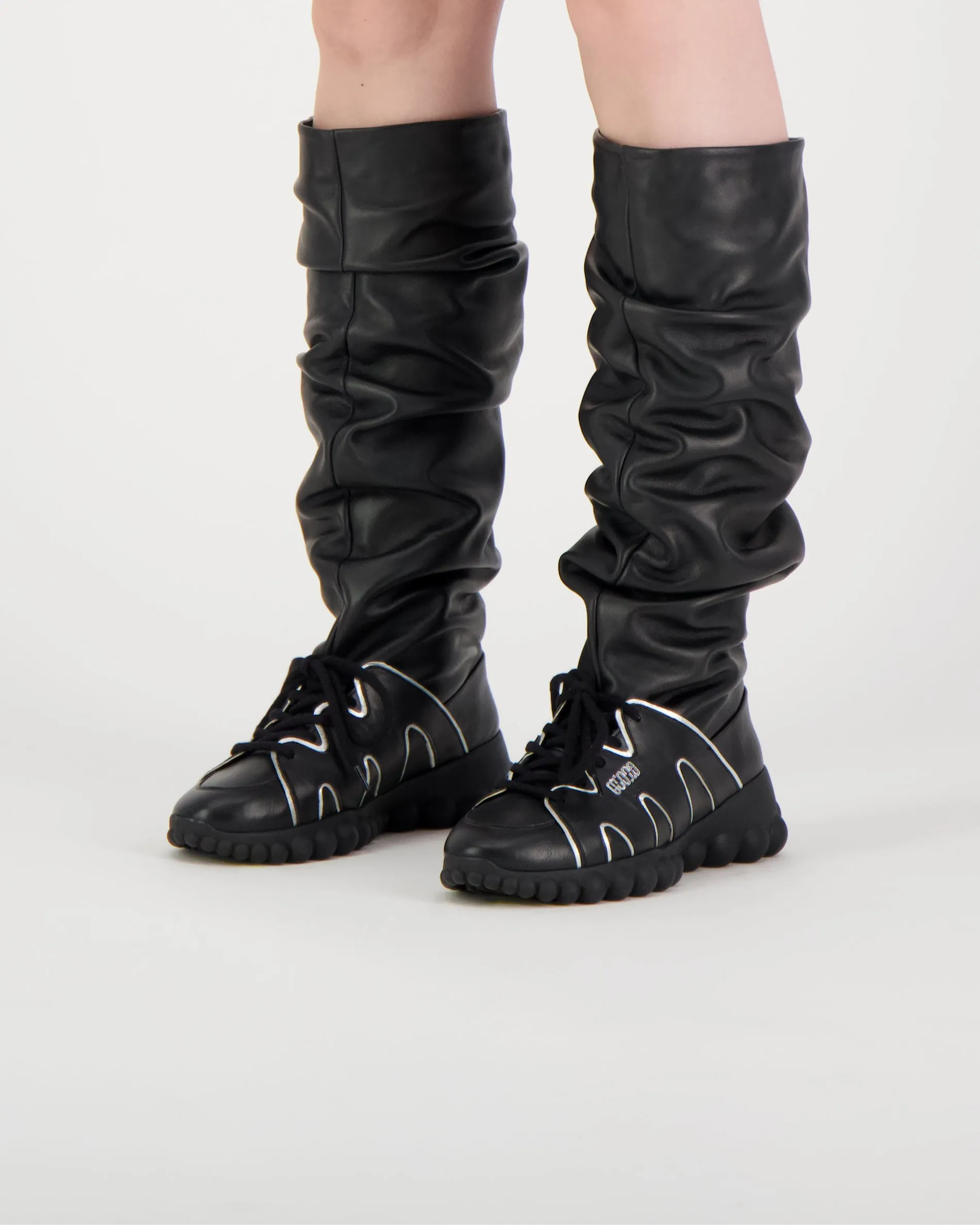String Black