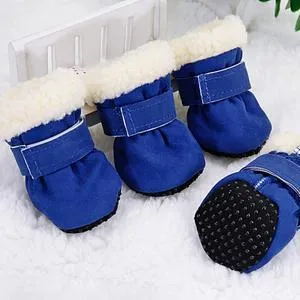 Winter-Ready Paws: Cozy Comfort Meets Durable Protection!