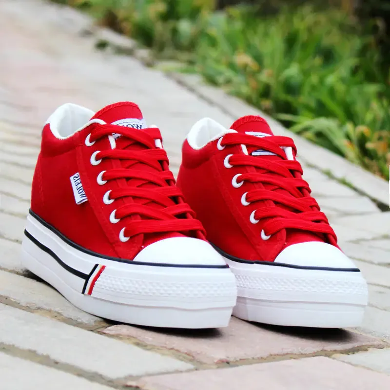 Women's Low Top Canvas Muffin Sole White Shoes